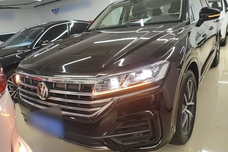Used Volkswagen Touareg 2020 3.0 TSI Luxury Edition China VI Front