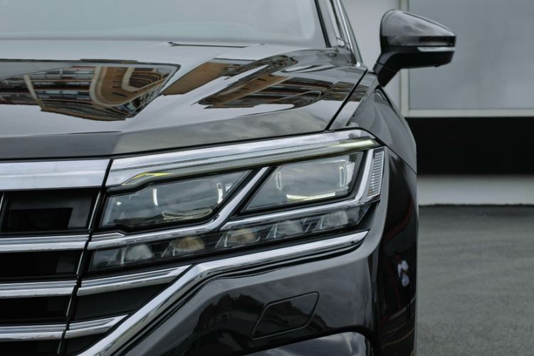 Used Volkswagen Touareg 2020 3.0 TSI Luxury Edition China VI Left Front Headlight