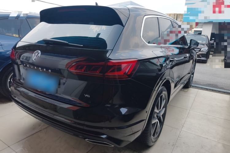 Used Volkswagen Touareg 2020 3.0 TSI Luxury Edition China VI Rear Right 45 Deg