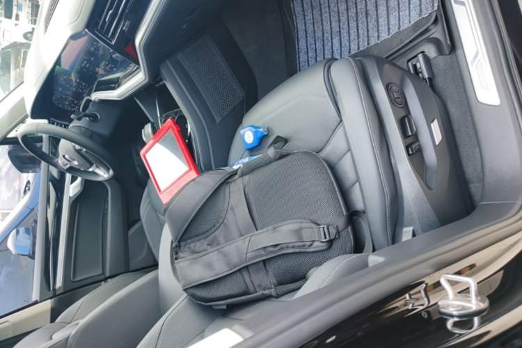 Used Volkswagen Touareg 2020 3.0 TSI Luxury Edition China VI Right Front Seat