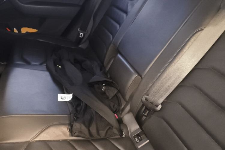 Used Volkswagen Touareg 2020 3.0 TSI Luxury Edition China VI Left Rear Seat
