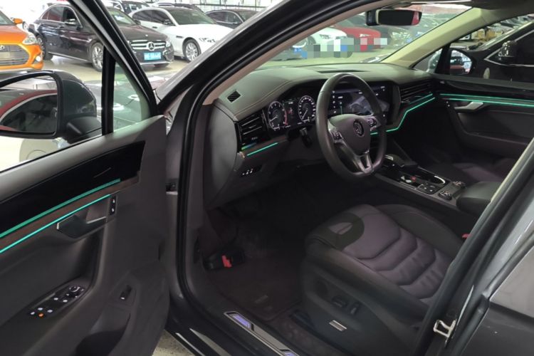 Used Volkswagen Touareg 2020 2.0 TSI RuiShang Edition China VI Standard Driver Seat