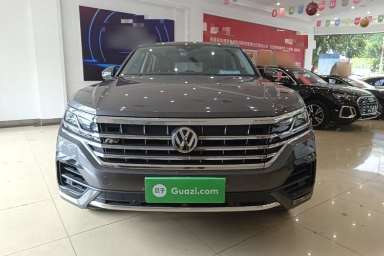 Used Volkswagen Touareg 2020 3.0 TSI Luxury Edition China VI Front