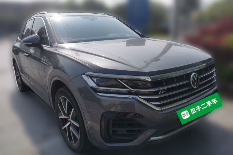 Used Volkswagen Touareg 2020 3.0 TSI Luxury Edition China VI Front Right 45 Deg
