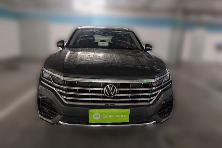 Used Volkswagen Touareg 2020 3.0 TSI Luxury Edition China VI Front