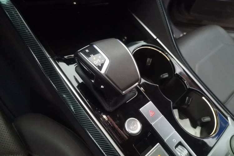 Used Volkswagen Touareg 2020 2.0 TSI RuiShang Edition China VI Standard Gear Lever