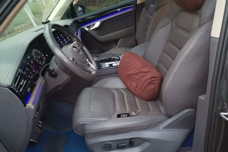 Used Volkswagen Touareg 2020 2.0 TSI RuiShang Edition China VI Standard Left Front Seat