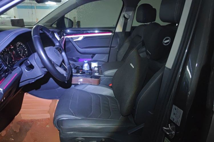 Used Volkswagen Touareg 2020 3.0 TSI Luxury Edition China VI Left Front Seat
