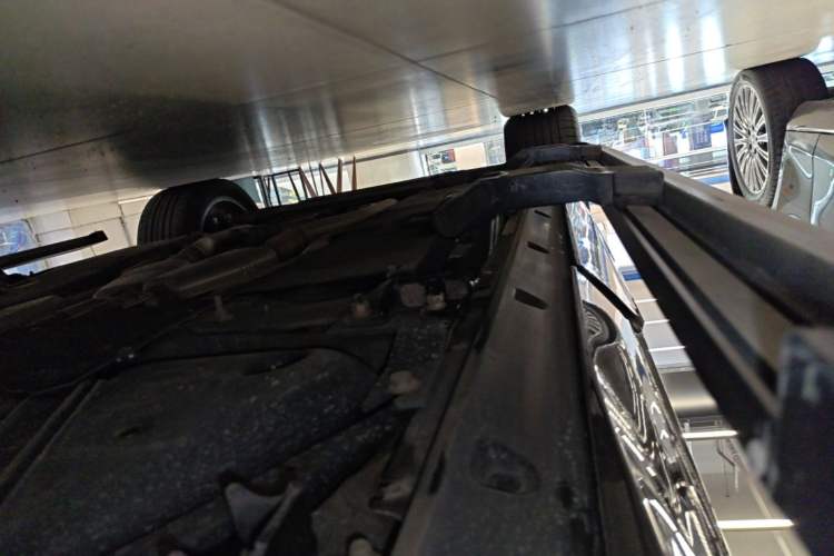 Used Volkswagen Touareg 2020 3.0 TSI Luxury Edition China VI Left Side Sill