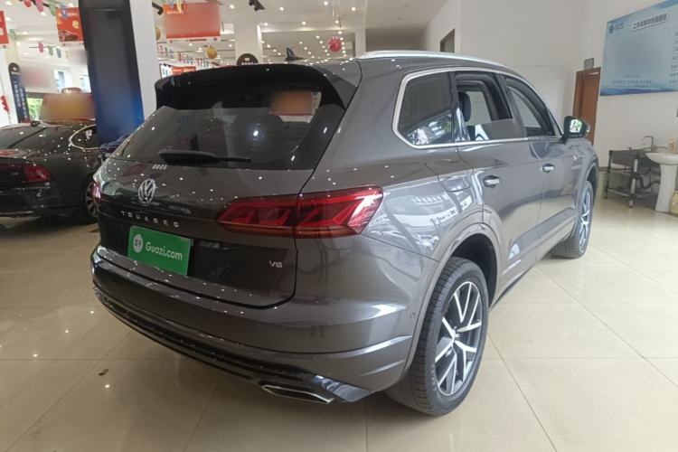 Used Volkswagen Touareg 2020 3.0 TSI Luxury Edition China VI Rear Right 45 Deg