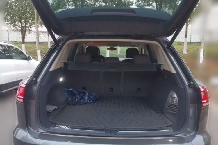 Used Volkswagen Touareg 2020 2.0 TSI RuiShang Edition China VI Standard Trunk