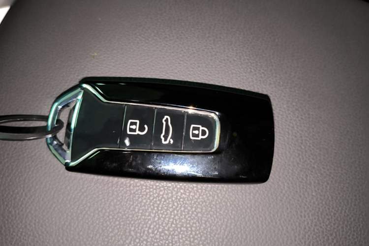 Used Volkswagen Touareg 2020 2.0 TSI RuiShang Edition China VI Standard Vehicle Key