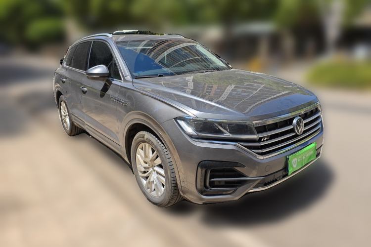 Used Volkswagen Touareg 2020 2.0 TSI RuiShang Edition China VI Standard Front Right 45 Deg