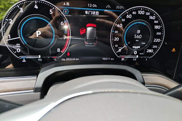 Used Volkswagen Touareg 2020 2.0 TSI RuiShang Edition China VI Standard Odometer Close Up