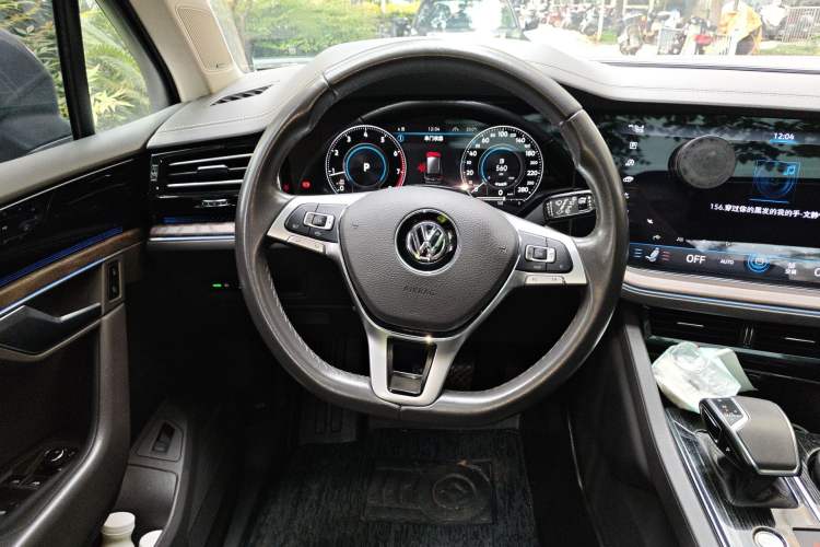 Used Volkswagen Touareg 2020 2.0 TSI RuiShang Edition China VI Standard Steering Wheel