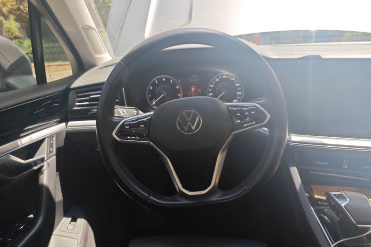 Used Volkswagen Touareg 2020 2.0 TSI RuiShang Edition China VI Standard Steering Wheel