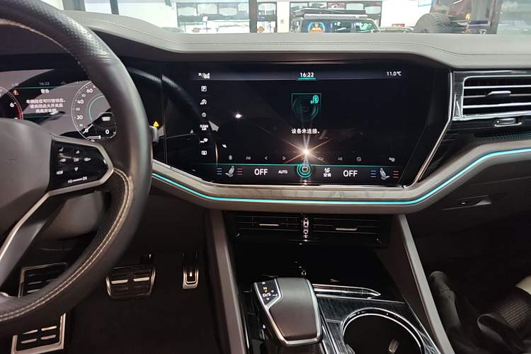 Used Volkswagen Touareg 2021 3.0 TSI Prestige Edition Classic Sport Package Audio And AC Panel