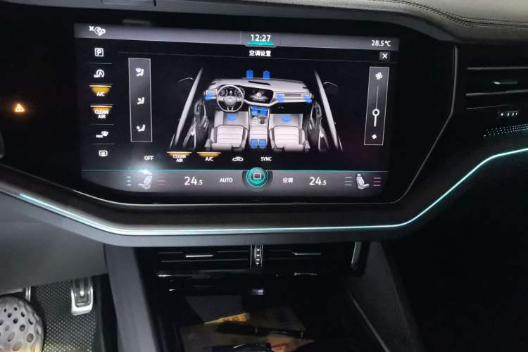 Used Volkswagen Touareg 2021 3.0 TSI Prestige Edition Classic Sport Package Audio And AC Panel
