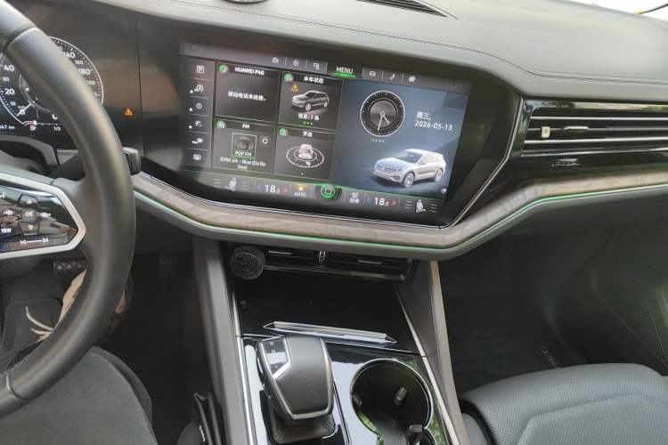 Used Volkswagen Touareg 2021 3.0 TSI Prestige Edition Classic Sport Package Audio And AC Panel