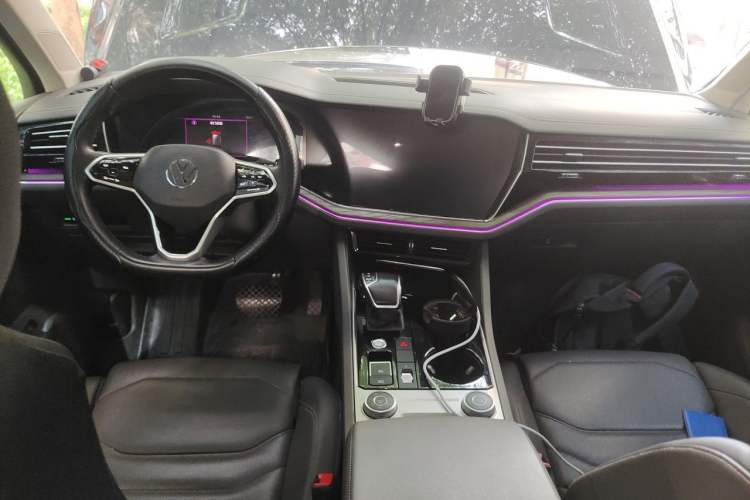 Used Volkswagen Touareg 2021 2.0 TSI RuiShang Edition Center Console