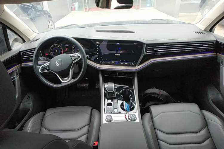 Used Volkswagen Touareg 2021 2.0 TSI RuiShang Edition Center Console