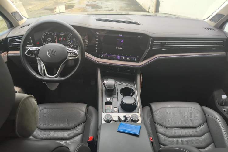 Used Volkswagen Touareg 2021 2.0 TSI Ruiyi Edition Center Console
