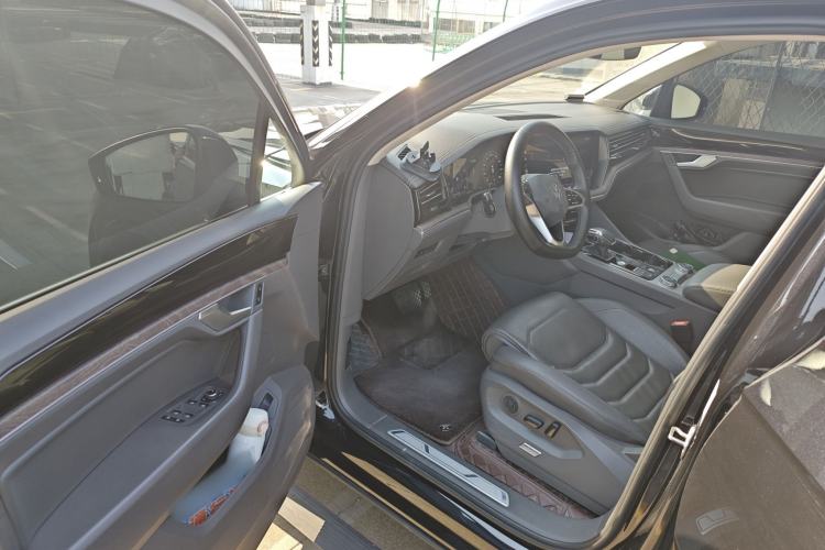 Used Volkswagen Touareg 2021 2.0 TSI RuiShang Edition Driver Seat