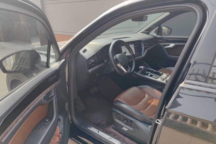 Used Volkswagen Touareg 2021 3.0 TSI Prestige Edition Driver Seat