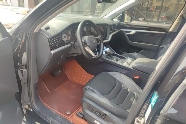 Used Volkswagen Touareg 2021 2.0 TSI Ruiyi Edition Driver Seat