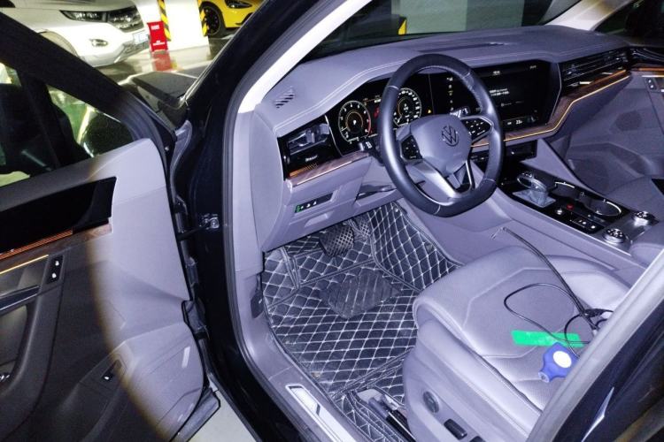 Used Volkswagen Touareg 2021 2.0 TSI RuiShang Edition Driver Seat