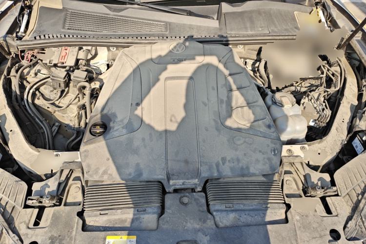Used Volkswagen Touareg 2021 2.0 TSI RuiShang Edition Engine Bay