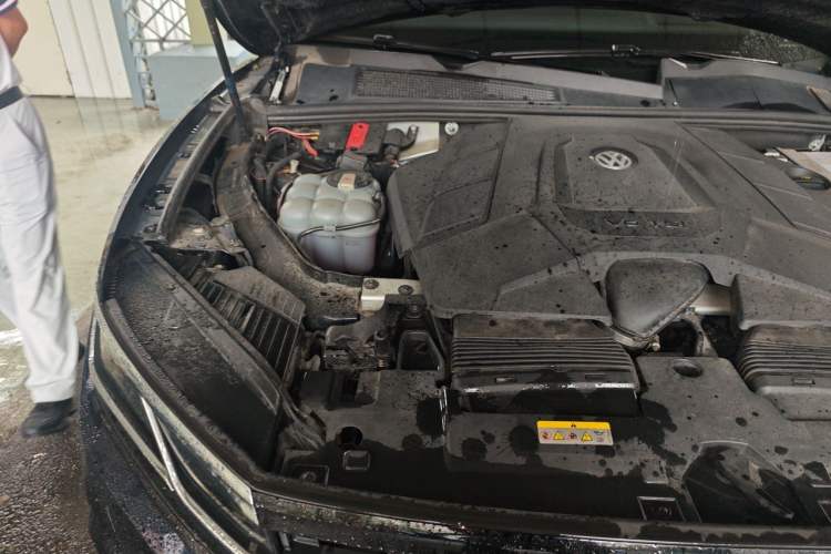 Used Volkswagen Touareg 2021 3.0 TSI Prestige Edition Classic Sport Package Engine Bay Right