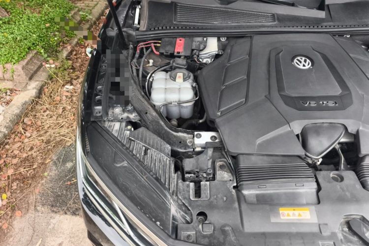 Used Volkswagen Touareg 2021 3.0 TSI Prestige Edition Classic Sport Package Engine Bay Right