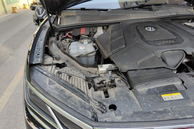 Used Volkswagen Touareg 2021 3.0 TSI Prestige Edition Classic Sport Package Engine Bay Right
