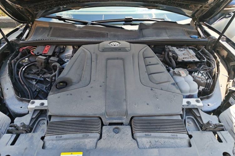 Used Volkswagen Touareg 2021 2.0 TSI RuiShang Edition Engine Bay