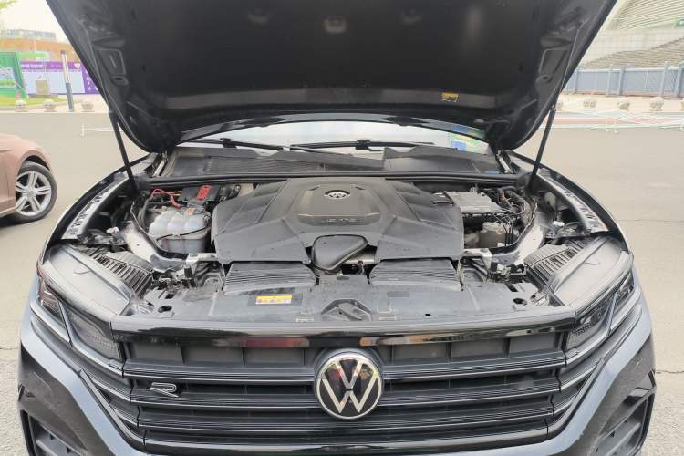 Used Volkswagen Touareg 2021 3.0 TSI Prestige Edition Classic Sport Package Engine Bay