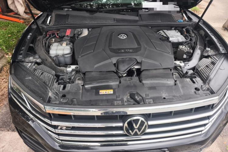 Used Volkswagen Touareg 2021 3.0 TSI Prestige Edition Classic Sport Package Engine Bay