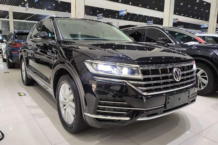 Used Volkswagen Touareg 2021 2.0 TSI Ruiyi Edition Exterior 1