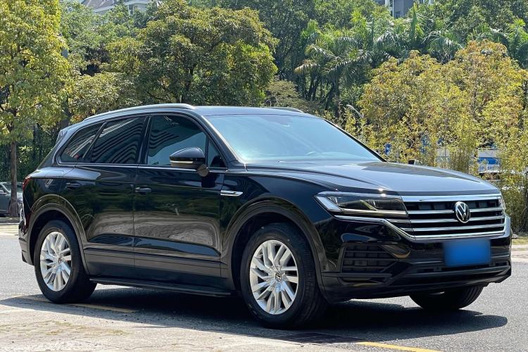 Used Volkswagen Touareg 2021 2.0 TSI Flagship Special Edition Exterior 1