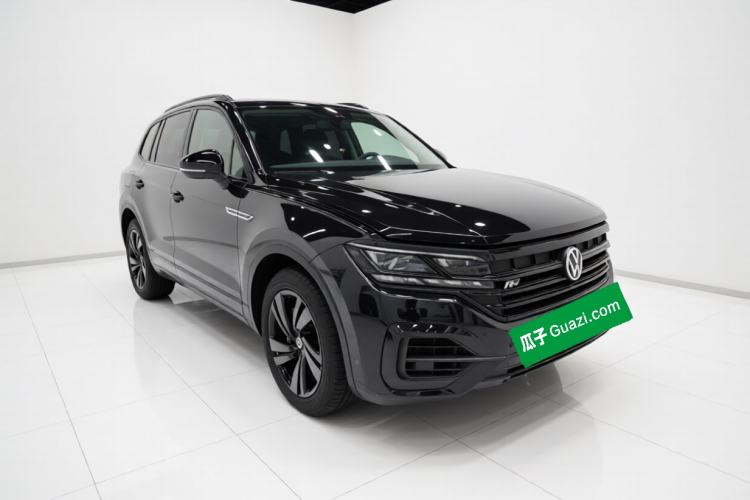 Used Volkswagen Touareg 2021 3.0 TSI Luxury Edition Black Diamond Sport Package Exterior 2