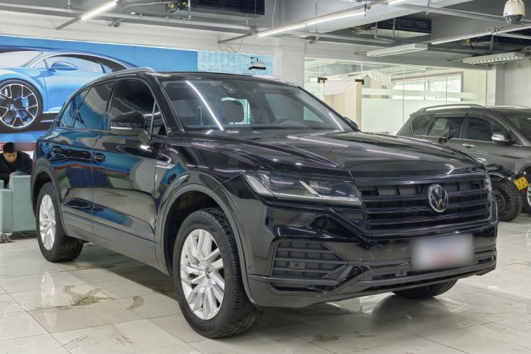 Used Volkswagen Touareg 2021 2.0 TSI Flagship Special Edition Exterior 2