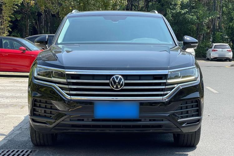 Used Volkswagen Touareg 2021 2.0 TSI Flagship Special Edition Exterior 2