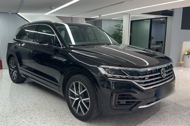 Used Volkswagen Touareg 2021 3.0 TSI Prestige Edition Classic Sport Package Exterior 2