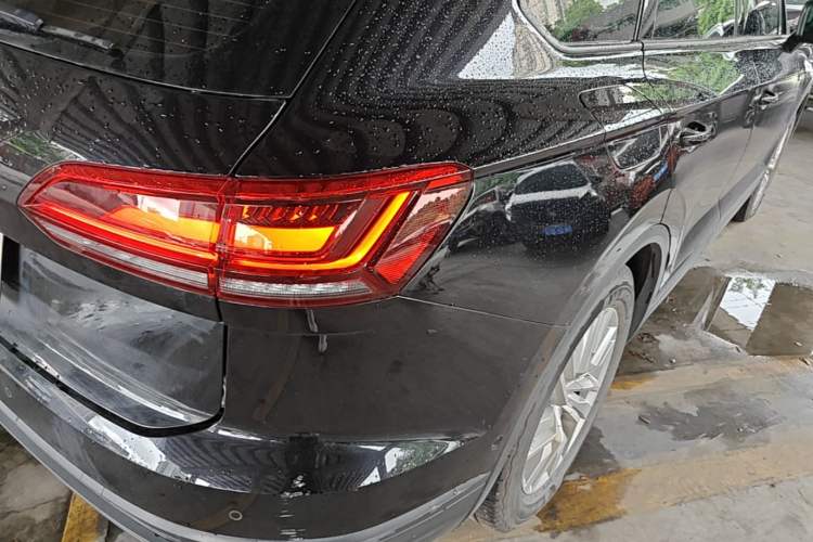Used Volkswagen Touareg 2021 2.0 TSI Flagship Special Edition Exterior 3