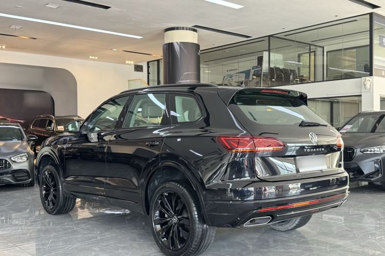 Used Volkswagen Touareg 2021 3.0 TSI Prestige Edition Exterior 3