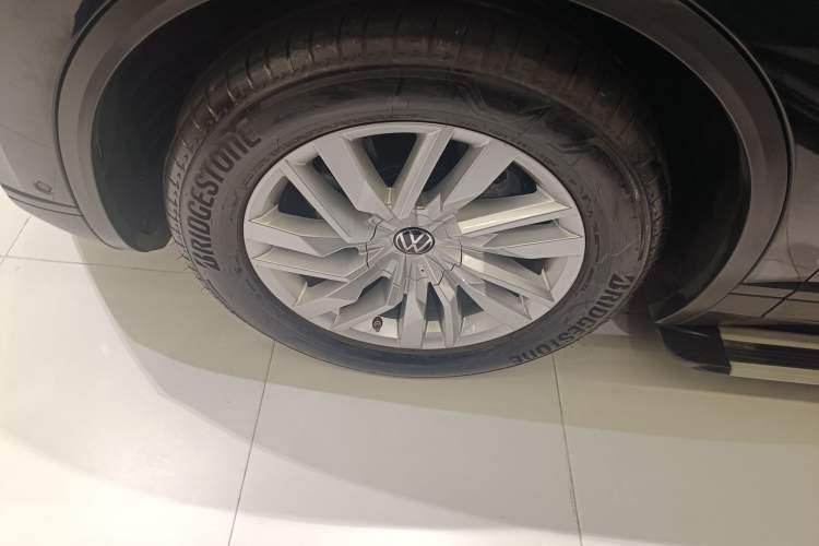 Used Volkswagen Touareg 2021 2.0 TSI Flagship Special Edition Exterior 4