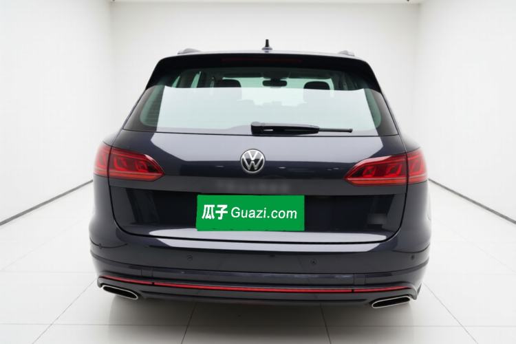 Used Volkswagen Touareg 2021 3.0 TSI Luxury Edition Black Diamond Sport Package Exterior 4