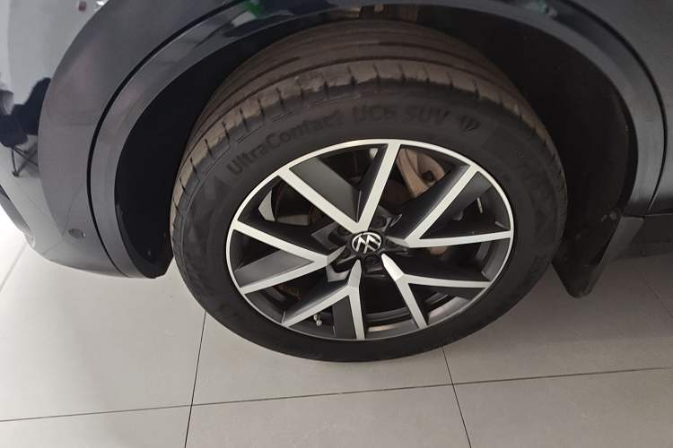 Used Volkswagen Touareg 2021 3.0 TSI Prestige Edition Classic Sport Package Exterior 4