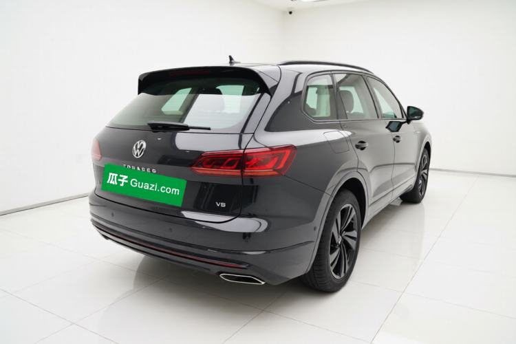 Used Volkswagen Touareg 2021 3.0 TSI Luxury Edition Black Diamond Sport Package Exterior 5
