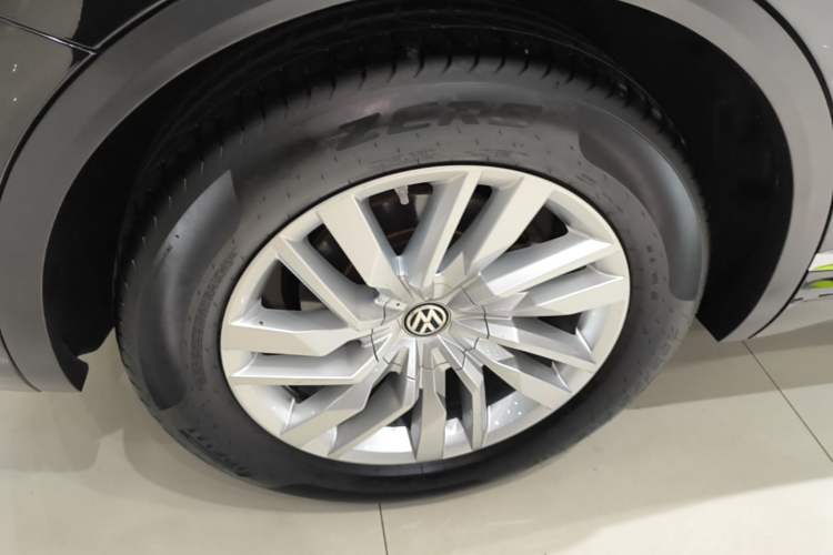 Used Volkswagen Touareg 2021 2.0 TSI Ruiyi Edition Exterior 5